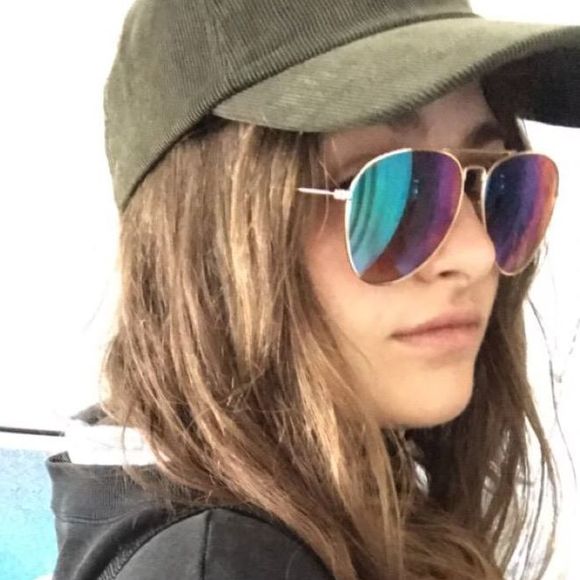 Meet your Posher, Alex - Picture 1 of 1